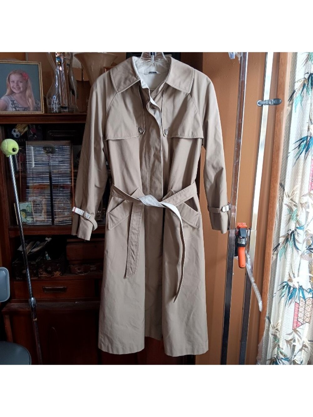 Womens Vintage Trench Coat Medium 1980's International Classics Beige Belted